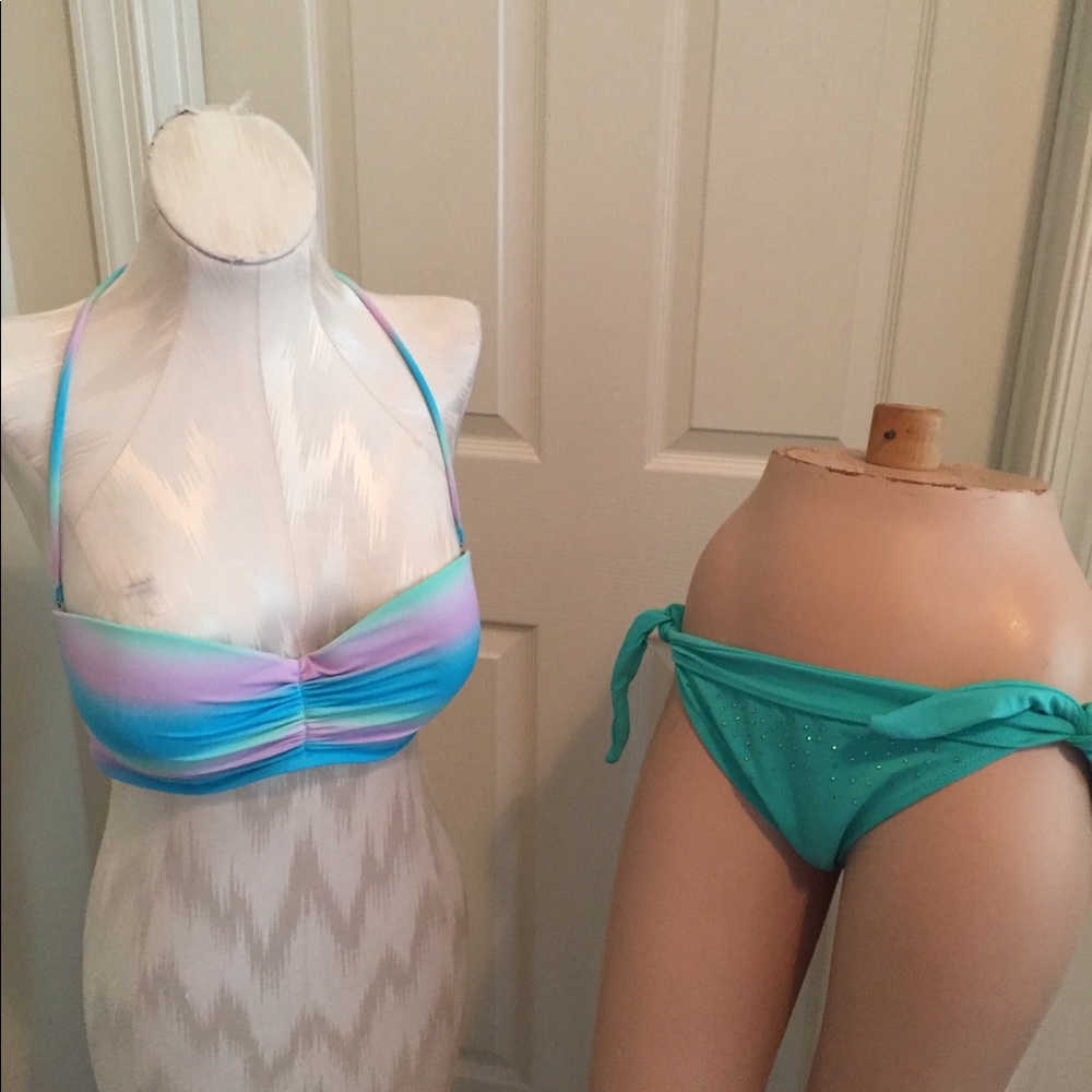 Victoria’s Secret bikini size top 36D, bottom L
